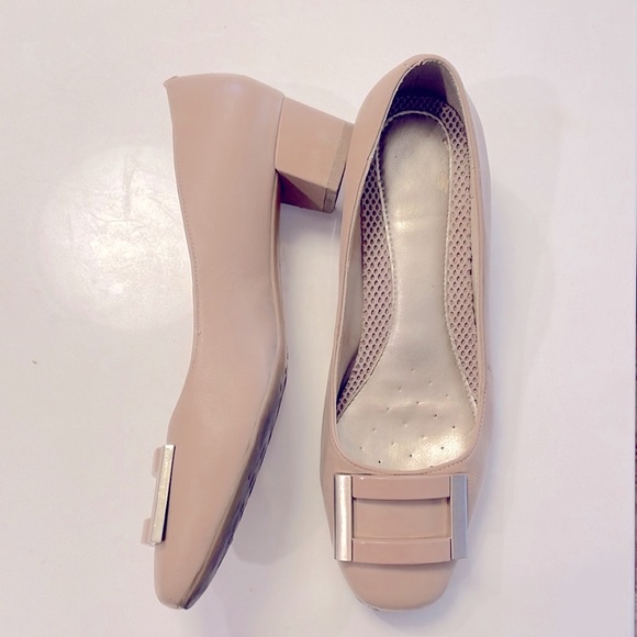 Easy Spirit Shoes - Block Heel Leather Pump with Front Buckle Detail